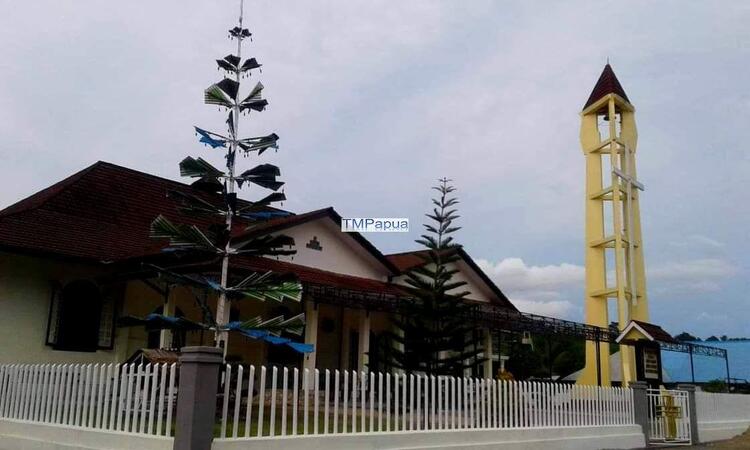 Gereja Karmel tanpa Pelangi Gereja Karmel tanpa Pelangi
